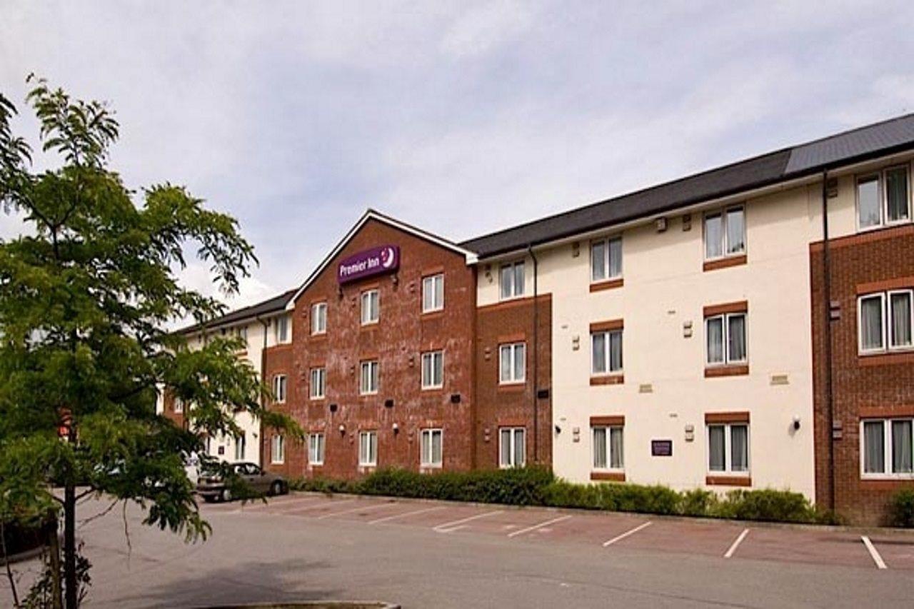 Premier Inn Newport Wales Extérieur photo